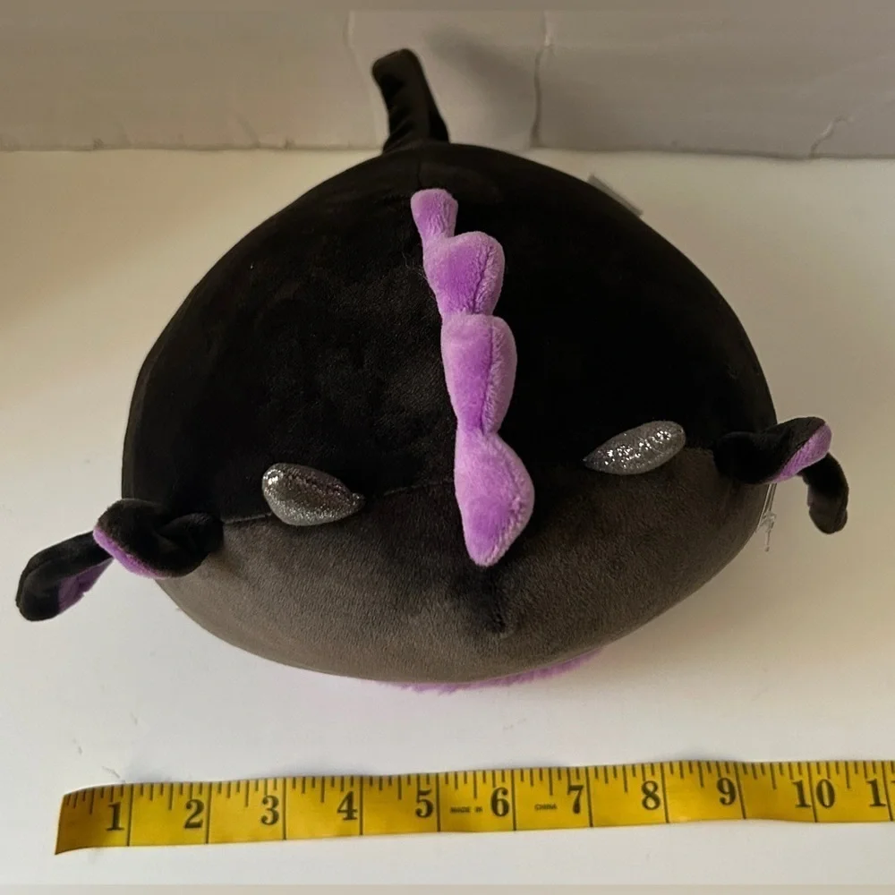 Squishmallows dent dragon